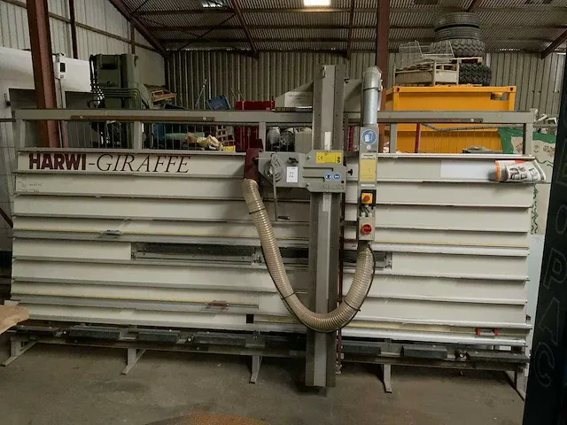 Harwi giraffe 1550 verticale platenzaagmachine - afbeelding 1 van  5