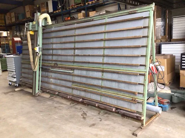 Harwi verticale platenzaagmachine - afbeelding 4 van  11