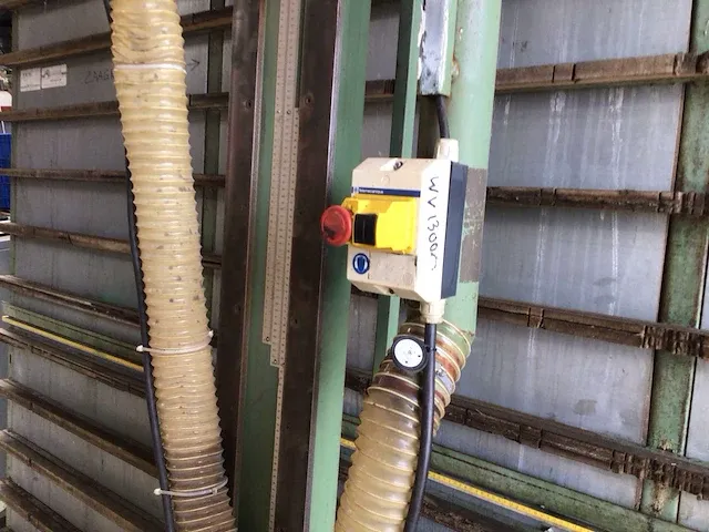 Harwi verticale platenzaagmachine - afbeelding 8 van  11
