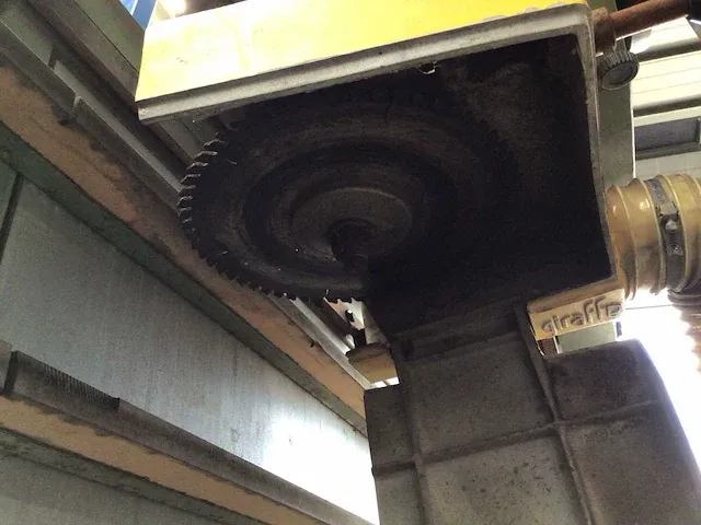Harwi verticale platenzaagmachine - afbeelding 11 van  11