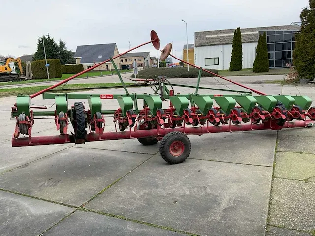 Hassia ekfu 12 bietenzaaimachine - afbeelding 11 van  17