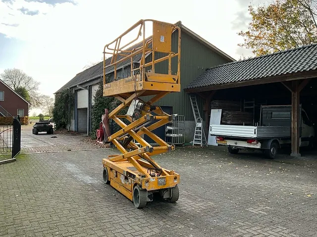 Haulotte compact 8 n hoogwerker - afbeelding 1 van  6