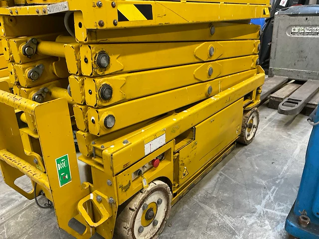 Haulotte compact hoogwerker - afbeelding 7 van  10