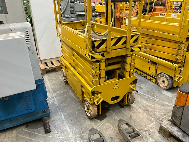 Haulotte compact hoogwerker - afbeelding 10 van  10