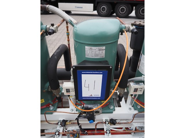 Hauser - afbeelding 11 van  13