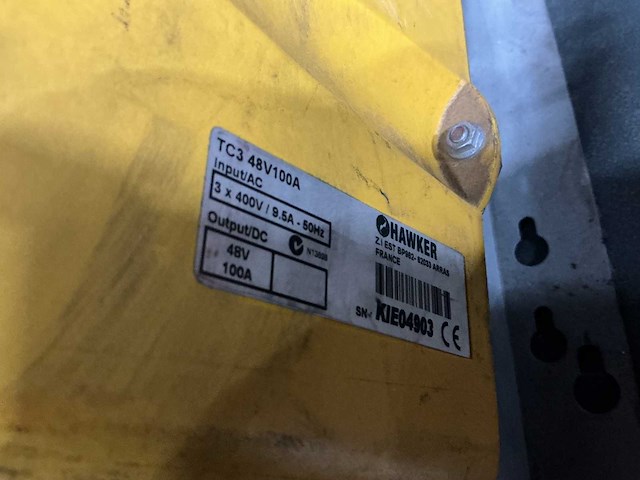 Hawker - 48v 100a - acculaders - afbeelding 2 van  2