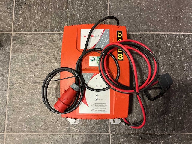 Hawker - 48v 100a - acculaders - afbeelding 1 van  2