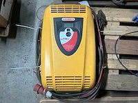 Hawker - 80v 120a - acculaders - afbeelding 1 van  2