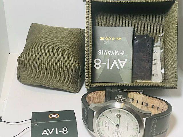 Hawker hurricane automatic militaire herenhorloge avi-8 - afbeelding 1 van  8