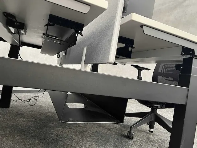 Haworth - complete elektrisch zit/sta duo werkplek 140x80 - afbeelding 14 van  49