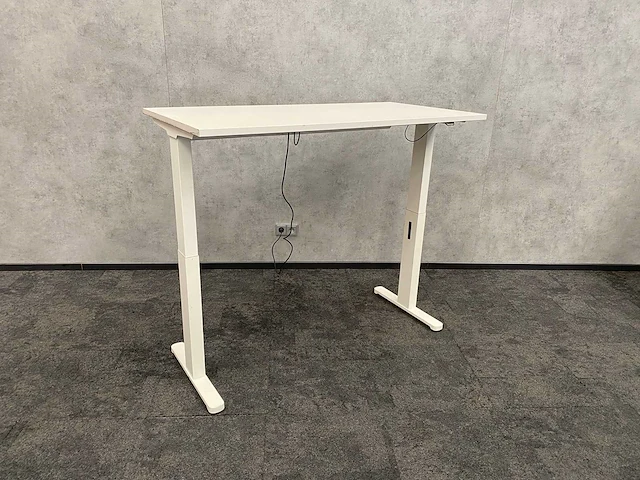 Haworth - elektrisch zit-sta bureau 140x70 - afbeelding 1 van  11