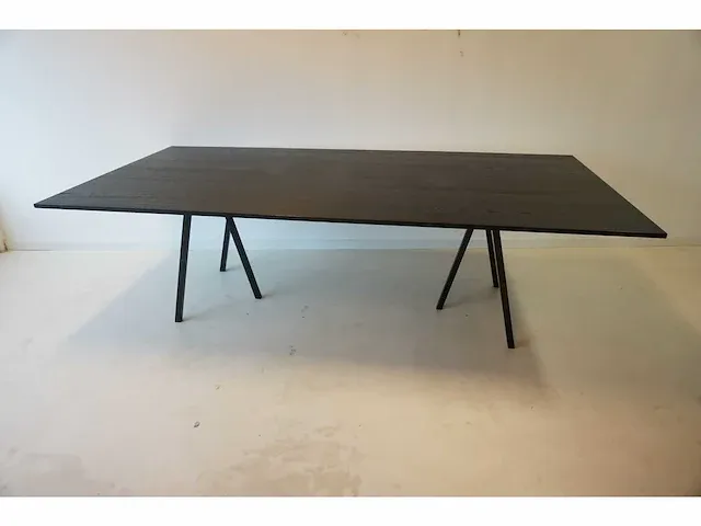 Hay - loop stand - tafel - afbeelding 1 van  3
