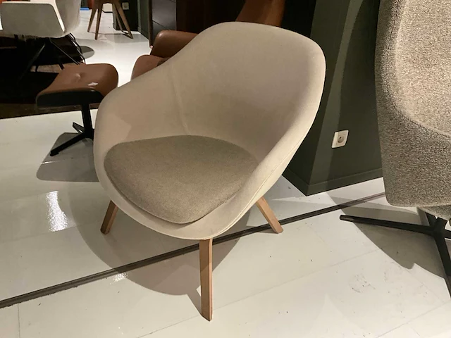 Hay about a lounge fauteuil - afbeelding 3 van  6