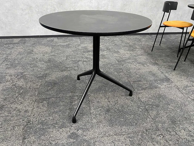 Hay/ fest - 8persoons design kantine opstelling - afbeelding 16 van  17