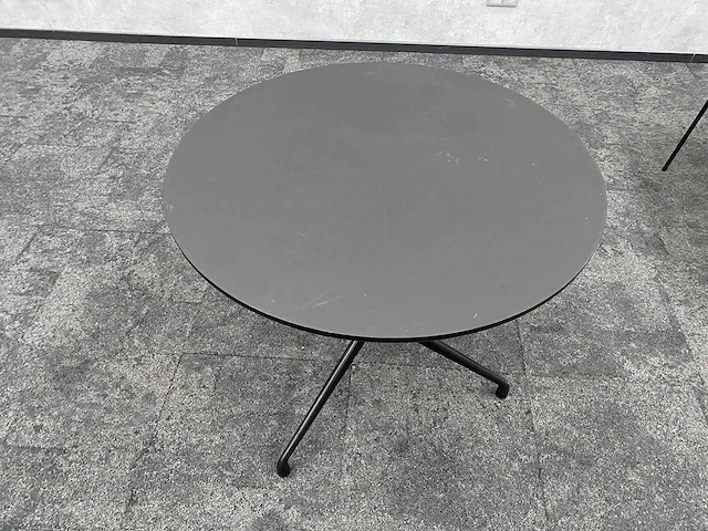 Hay/ fest - 8persoons design kantine opstelling - afbeelding 17 van  17
