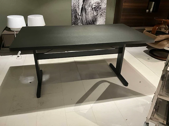 Hay passarelle eetkamertafel - afbeelding 1 van  5