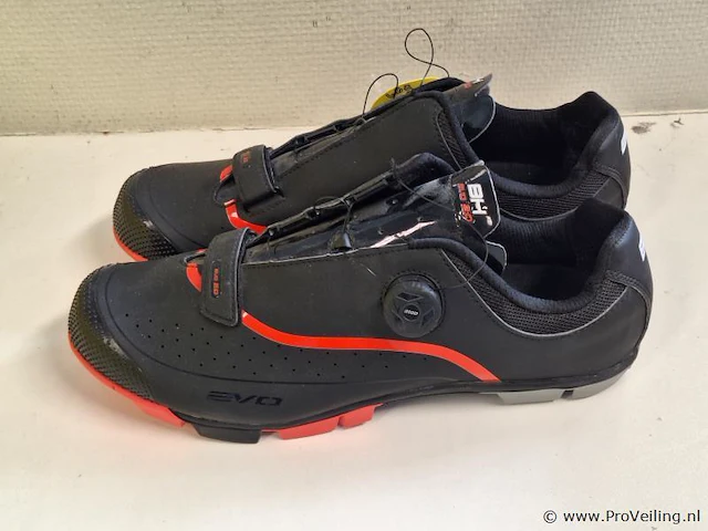 Hb mtb fietsschoenen model evo 2.0 | maat 48 - afbeelding 1 van  7
