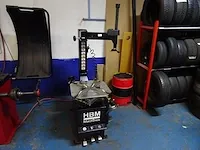 Hbm - 9253 - banden de-en montageapparaat