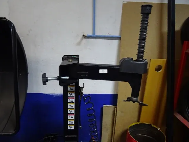 Hbm - 9253 - banden de-en montageapparaat - afbeelding 4 van  5