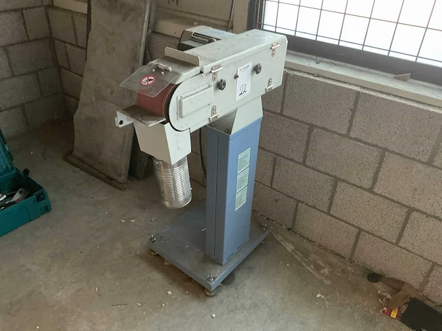 Hbm 100x1220 bandschuurmachine - afbeelding 1 van  9
