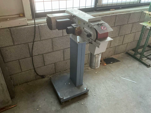 Hbm 100x1220 bandschuurmachine - afbeelding 2 van  9