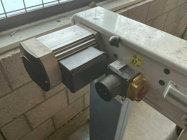 Hbm 100x1220 bandschuurmachine - afbeelding 3 van  9