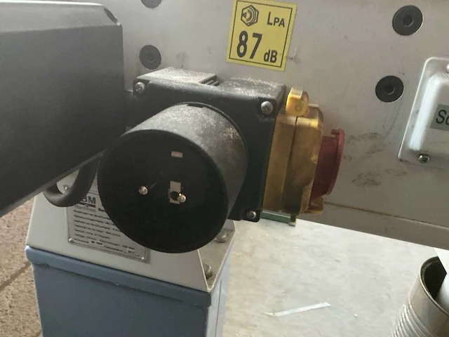 Hbm 100x1220 bandschuurmachine - afbeelding 6 van  9