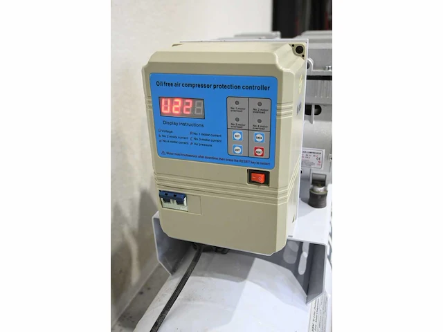 Hbm 120 liter low noise luchtcompressor - afbeelding 4 van  5