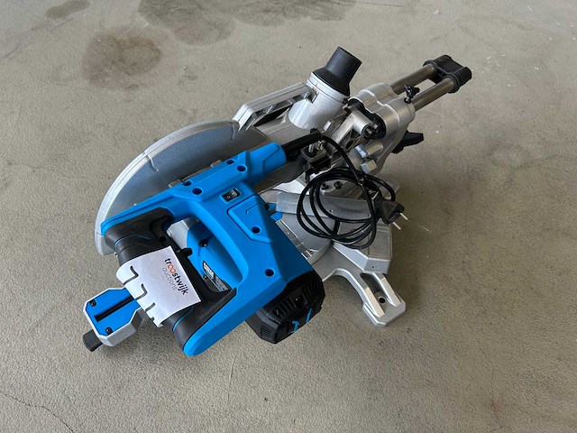 Hbm afkortzaag met laser - afbeelding 1 van  8