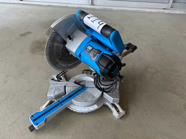 Hbm afkortzaag met laser - afbeelding 3 van  8