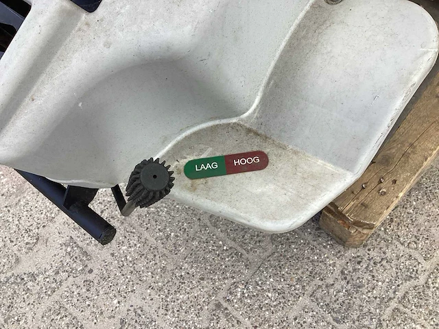 Hbm mini dumpen rupsgraafmachine - afbeelding 10 van  10
