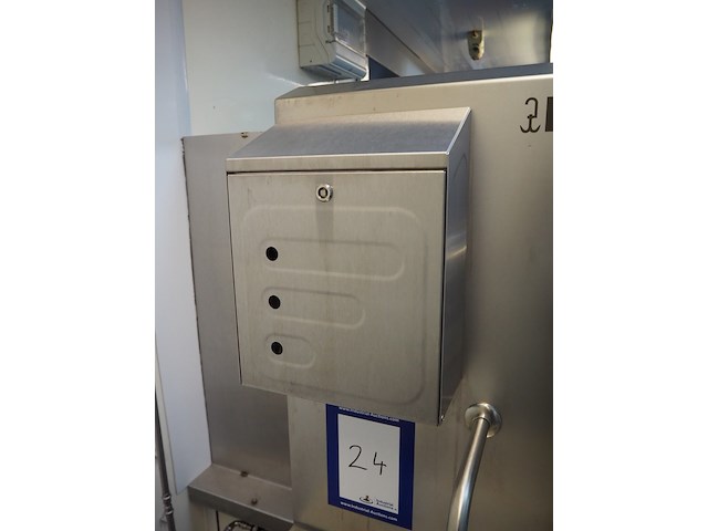 Hӧcker - afbeelding 12 van  13