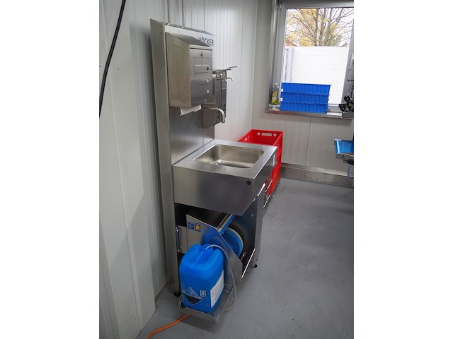 Hӧcker - afbeelding 9 van  14