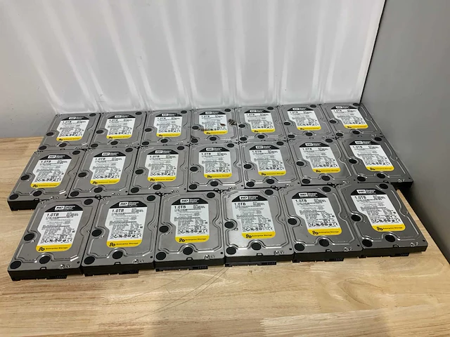 Hdd sata 3,5” 1tb (20x) - afbeelding 1 van  5
