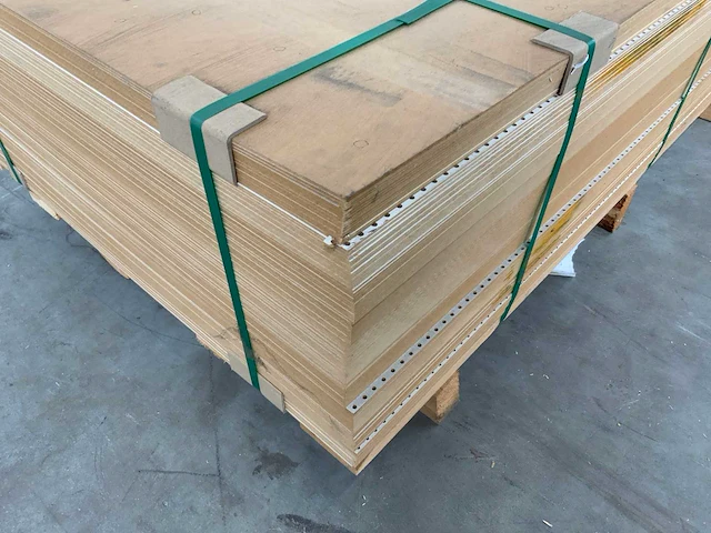 Hdf plaat 2600x1025x3mm (125x) - afbeelding 5 van  6