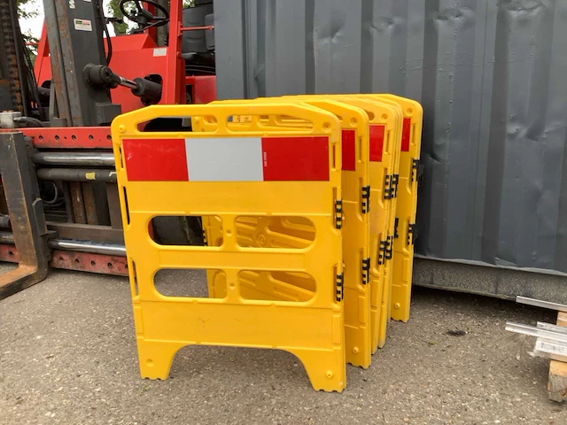 Hdpe bd8442 afzetborden (13x) - afbeelding 1 van  3