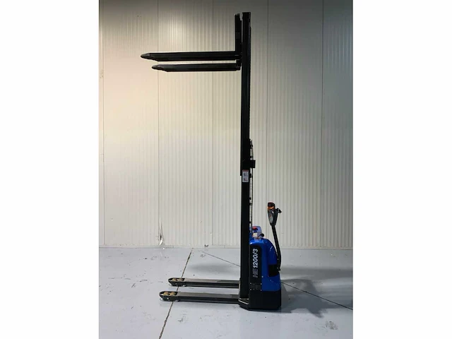 He1200/3 cdd12j stapelaar, duplex, ingebouwde lader, accu 2025, 9 uur - afbeelding 16 van  25