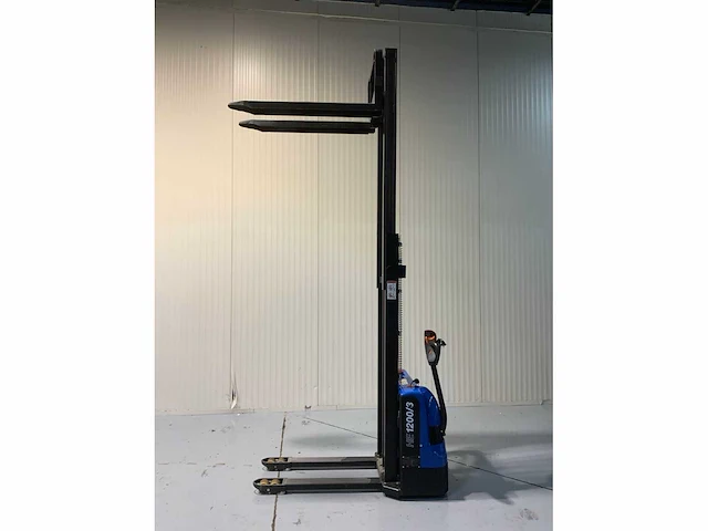 He1200/3 cdd12j stapelaar, duplex, ingebouwde lader, accu 2025, 9 uur - afbeelding 23 van  25