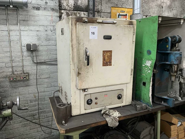Heaeus kt500 oven - afbeelding 1 van  5