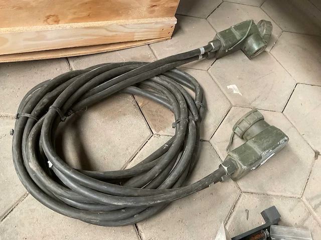 Heavy duty cable - afbeelding 1 van  2