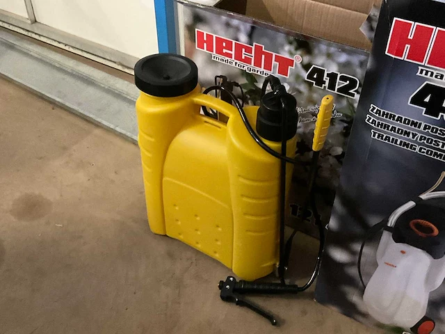 Hecht 412 drukspuit - afbeelding 3 van  3
