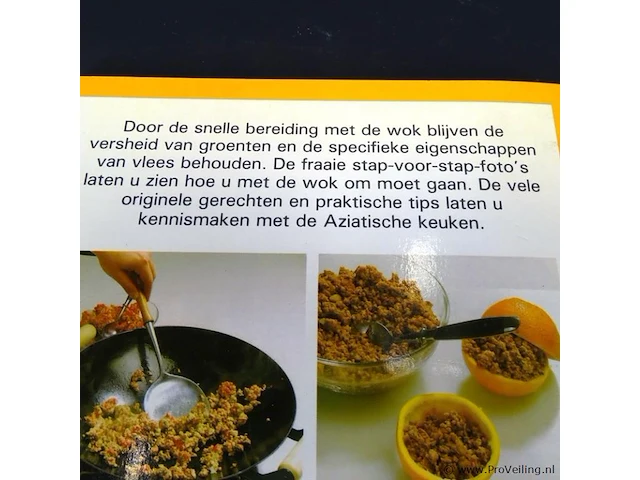 Heerlijke gerechten uit de wok - afbeelding 2 van  5