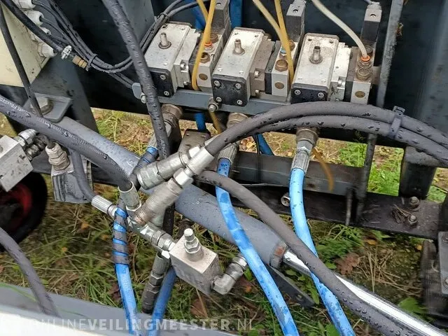 Heet water onkruid bestrijding aanbouw empas - afbeelding 3 van  5