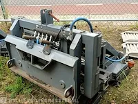 Heet water onkruid bestrijding aanbouw empas - afbeelding 4 van  5