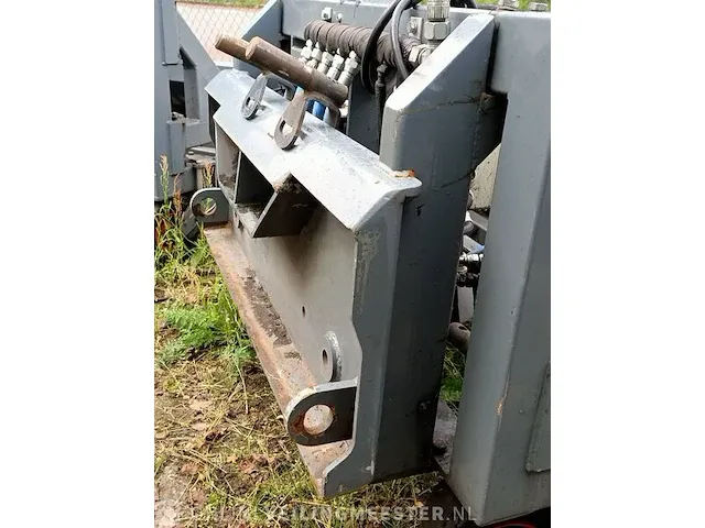 Heet water onkruid bestrijding aanbouw empas - afbeelding 5 van  5