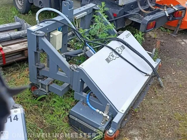 Heet water onkruid bestrijding aanbouw empas - afbeelding 1 van  5