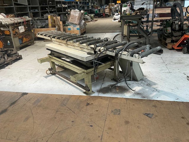 Heftafel/schaarliftafel - afbeelding 1 van  4