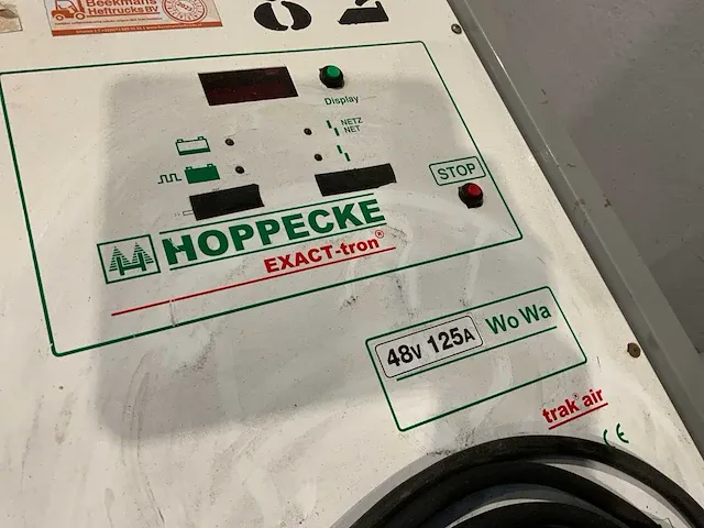 Heftruck accupakket en acculader - afbeelding 3 van  5