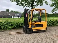 Heftruck caterpillar f35 elektrisch 1400kg - afbeelding 1 van  1