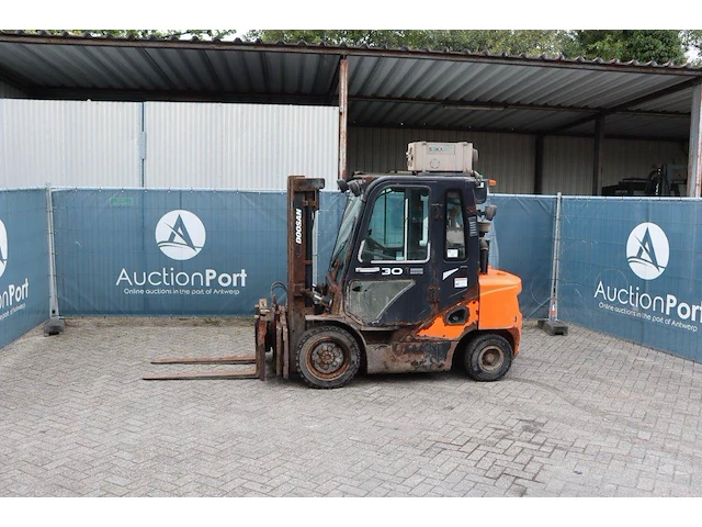 Heftruck doosan 30 diesel 3000kg - afbeelding 1 van  1